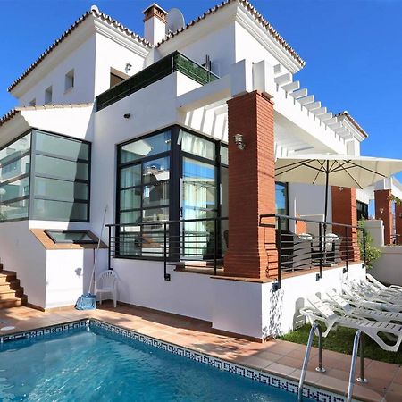 011 Bright And Spacious Villa With Private Pool بينالماذينا المظهر الخارجي الصورة