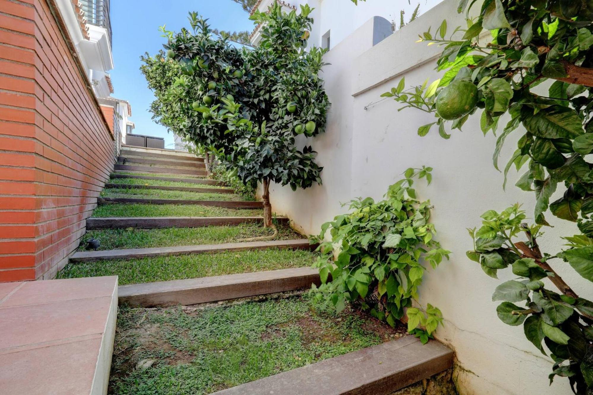 011 Bright And Spacious Villa With Private Pool بينالماذينا المظهر الخارجي الصورة