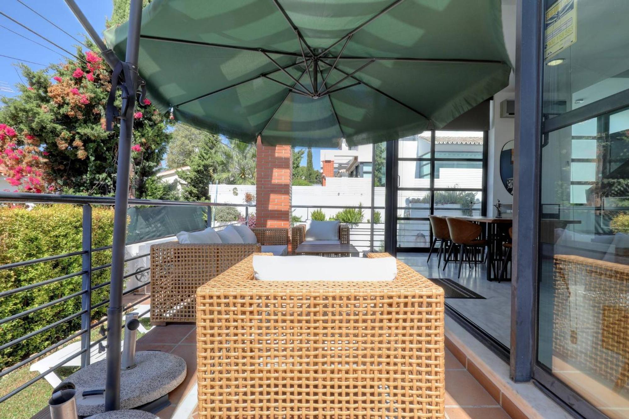 011 Bright And Spacious Villa With Private Pool بينالماذينا المظهر الخارجي الصورة