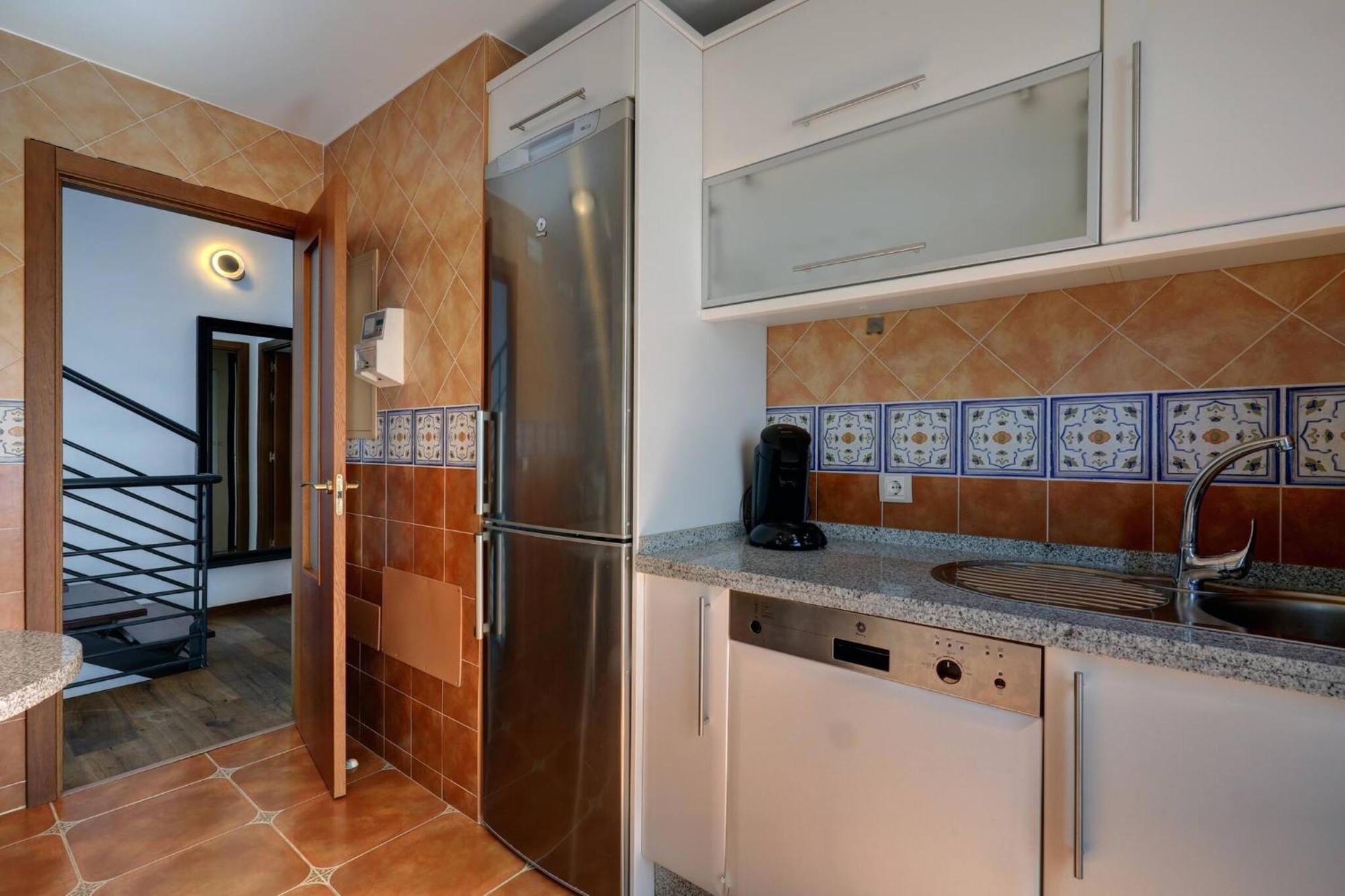 011 Bright And Spacious Villa With Private Pool بينالماذينا المظهر الخارجي الصورة