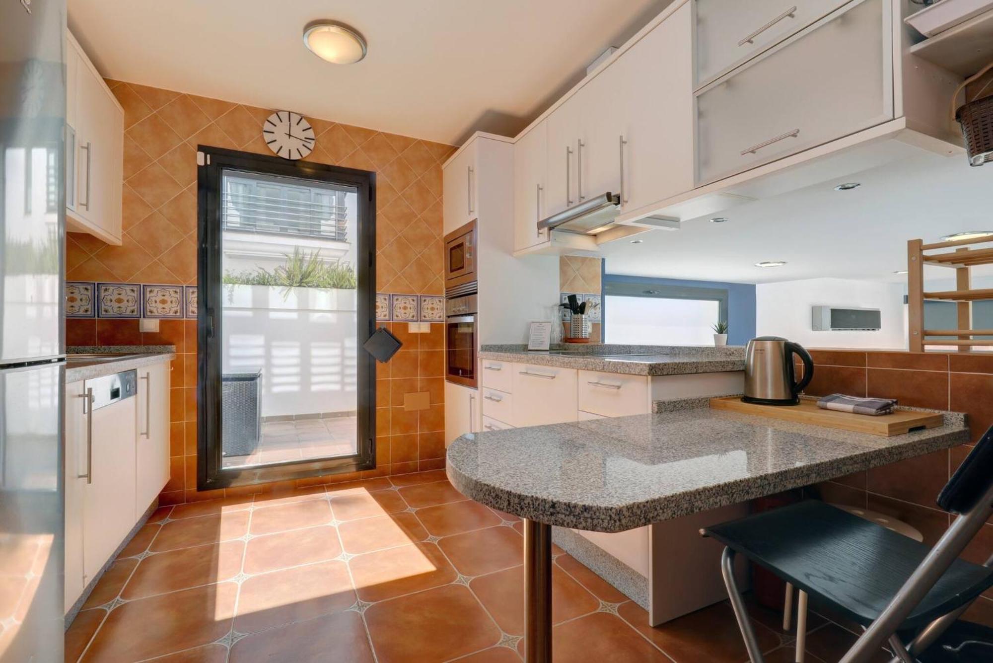 011 Bright And Spacious Villa With Private Pool بينالماذينا المظهر الخارجي الصورة